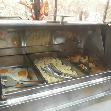 Elate Plaza מלון 3*