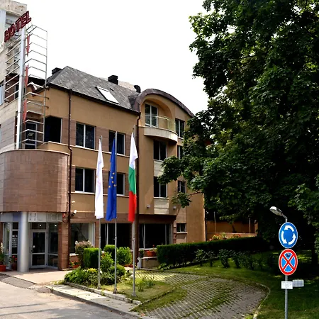 מלון Elate Plaza 3*