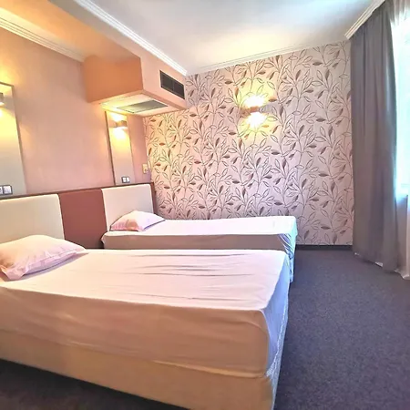 Hotel Elate Plaza 3*