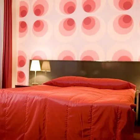 Elate Plaza Hotel 3*