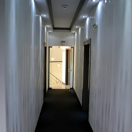 Hotel Elate Plaza 3*