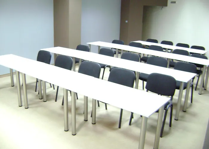 Хотел Elate Plaza