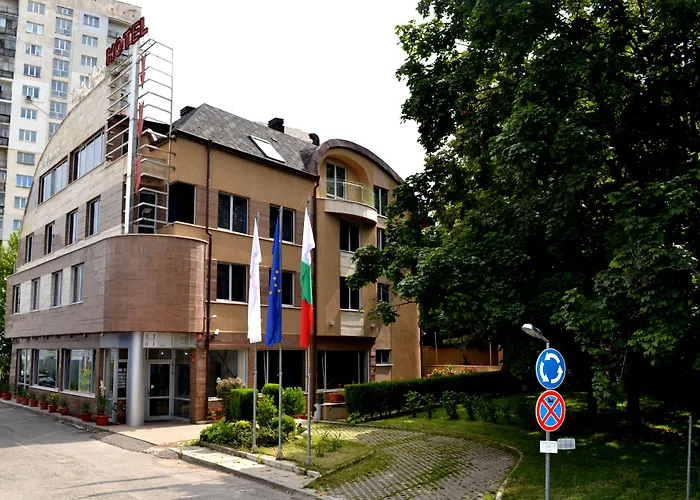 酒店 Elate Plaza 3*