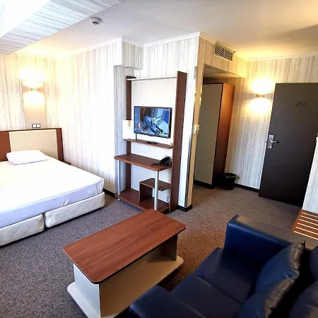 Elate Plaza Hotel